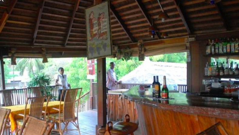 Coronavirus: Tourism Ministry reverses regulator’s directive for bars, restaurants to open