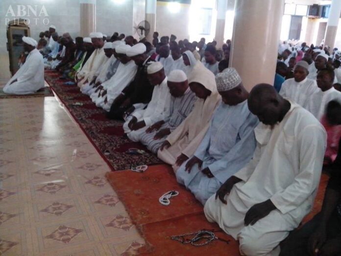 W/R: Muslim Jummah prayers postponed by four weeks
