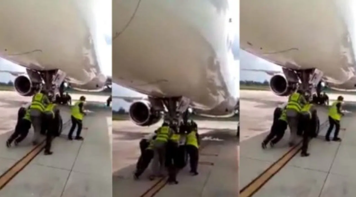 Watch Nigerian Airport officials push aircraft in latest video