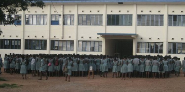 The Accra Girls Senior High School has recorded six coronavirus cases. The patients, all students of the school, were isolated at the school’s sickbay on Monday, June 29, 2020, together with some other students who also showed symptoms of COVID-19. According to a Citi news report, six out of eleven students who were tested for the virus tested positive. Health officials from the Ayawaso East Health directorate on Saturday, July 4, moved the students who tested positive to the Ga East Municipal Hospital for treatment. Calm has been restored to the school after a little agitation from some students over COVID-19 fears. Final year Senior High School students returned to school on Monday, June 22 to prepare for their final exams after President Akufo-Addo directed all schools in the country to be closed from March 16. Final year students in tertiary institutions, as well as Junior High Schools, have also returned to school to prepare for their final exams.
