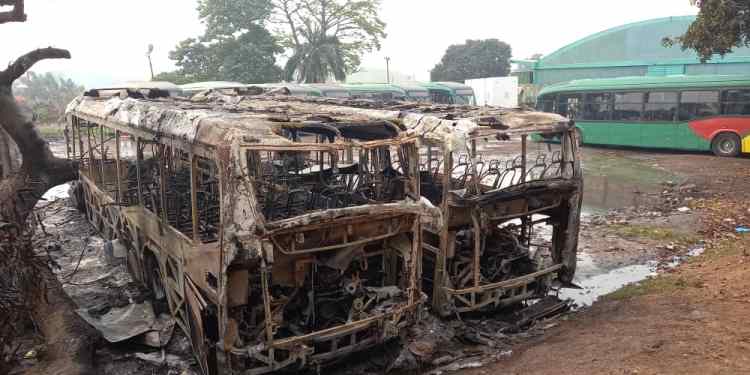 4 Aayalolo buses burnt in Kumasi