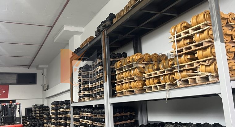 يتوفر جميع انواع الجنازير وقطع غيار