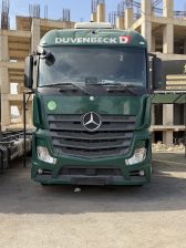 مرسيدس أكتروس