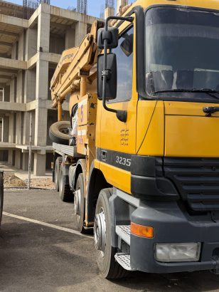 مارسيدس أكتروس