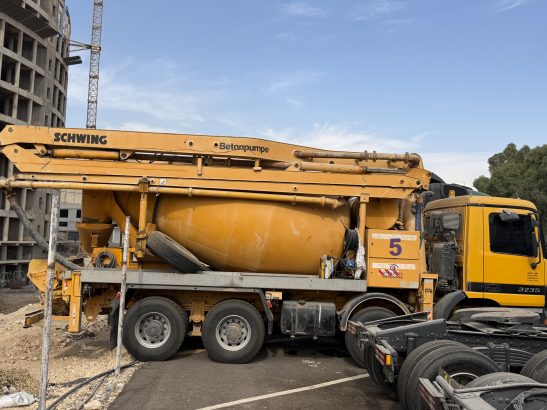 مارسيدس أكتروس