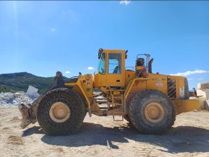 volvo L220E